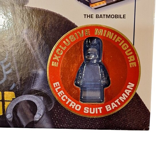 LEGO Batman: Visual Dictionary (LEGO DC Universe Super Heroes) Hardcover Book - Picture 3 of 3